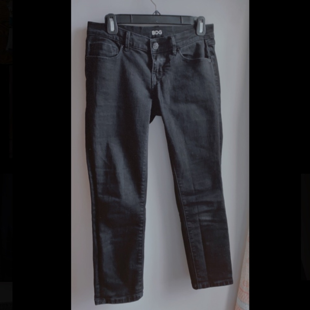 Urban Outfitters BDG black low-waisted capris